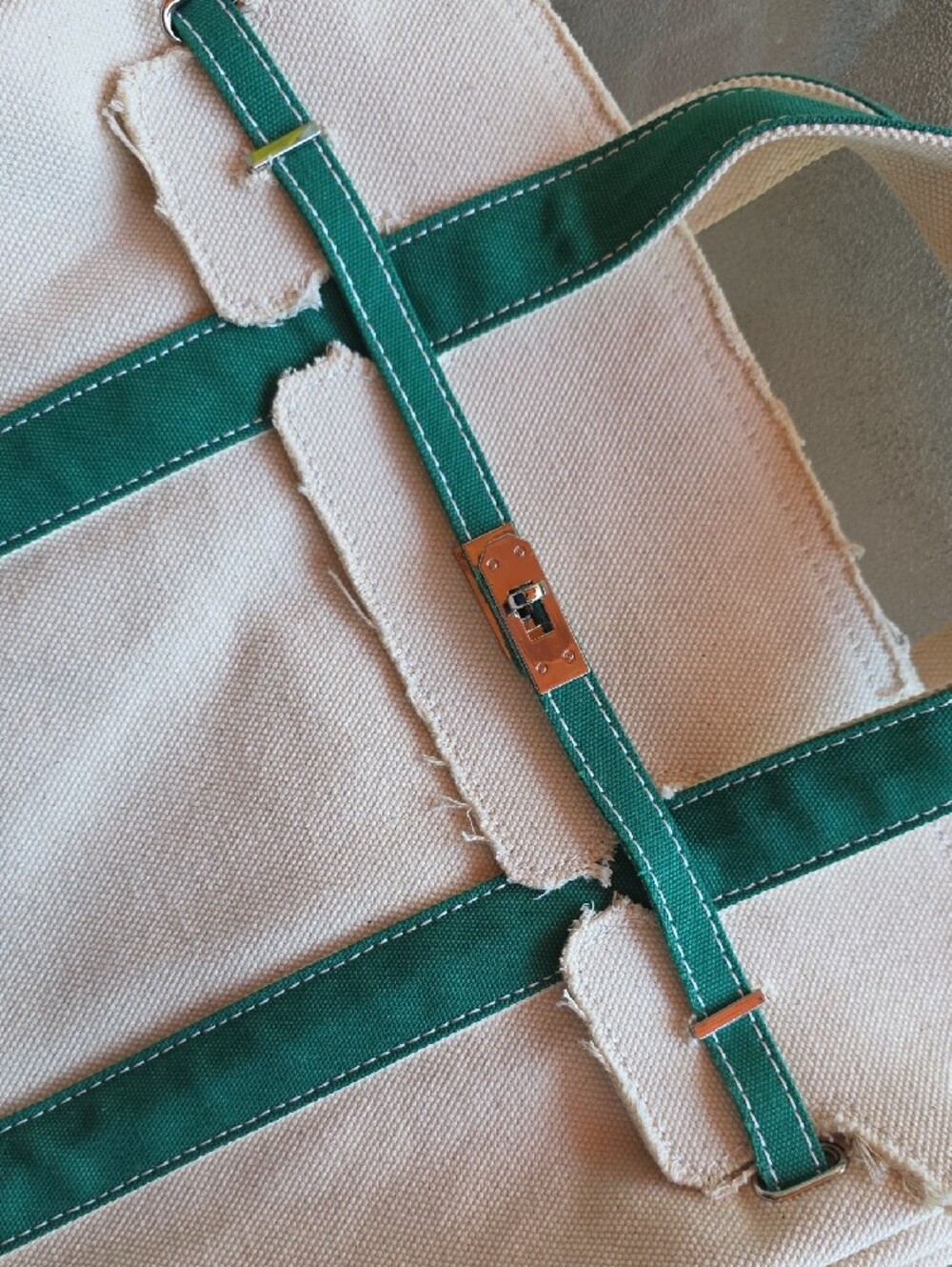 Large Green Boatkin Tote - Picture 4 of 6